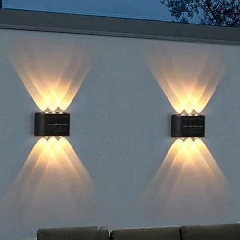 deux-applique-exterieur-solaire-mur de crépis dans le sud